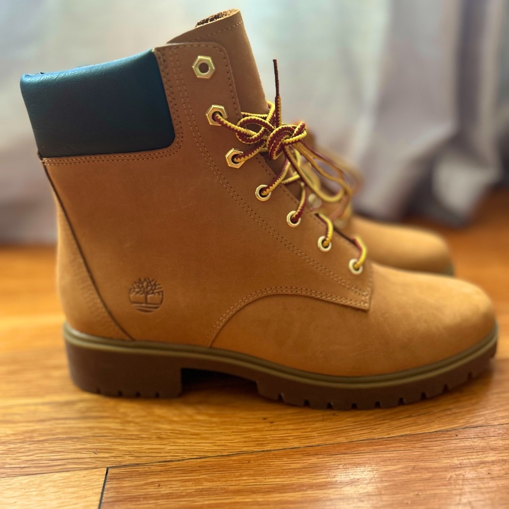 Timberland Boots - Women
